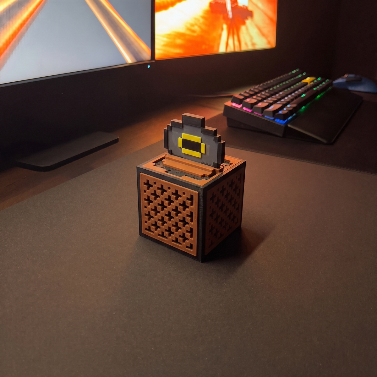 MelodyMite Mini Jukebox on a gamer desk